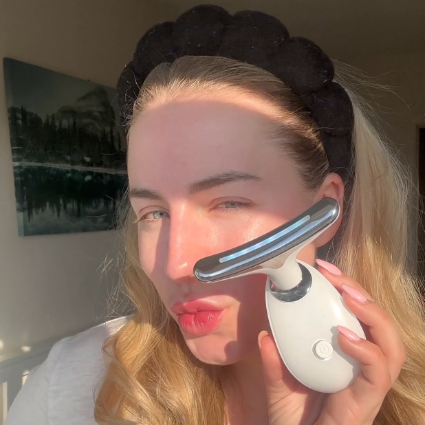 7 in 1 LED Facial Massager